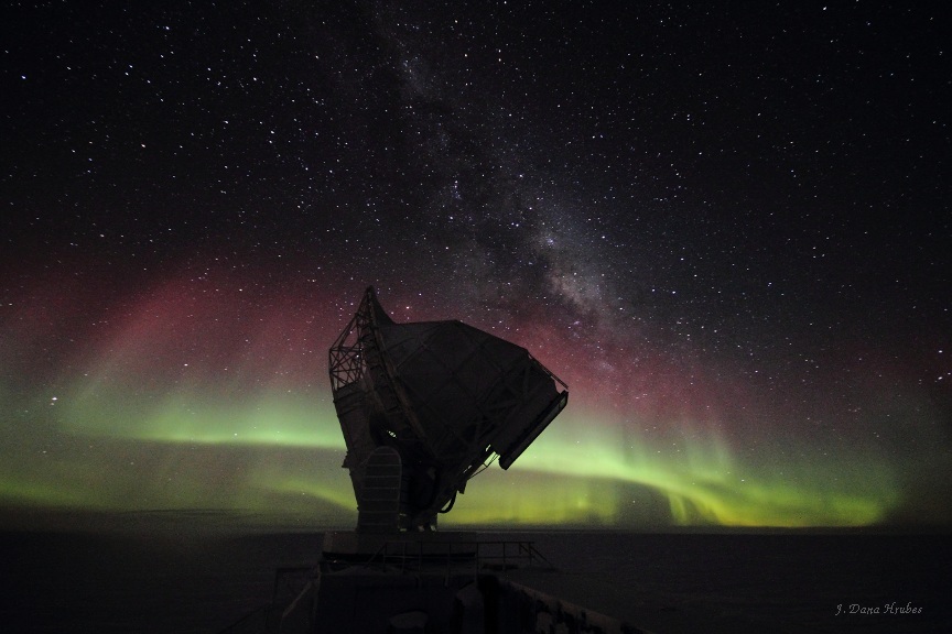 spt with aurora and milky way